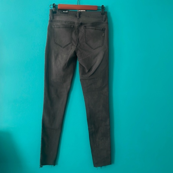 1822 Denim Pearl beaded Ankle Skinny Jeans. NWT. - Picture 3 of 6